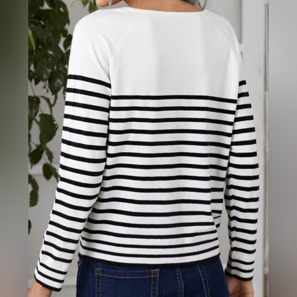 Shein Heart & Letter Embroidery Striped Pattern Sweater Sz L - Picture 2 of 11